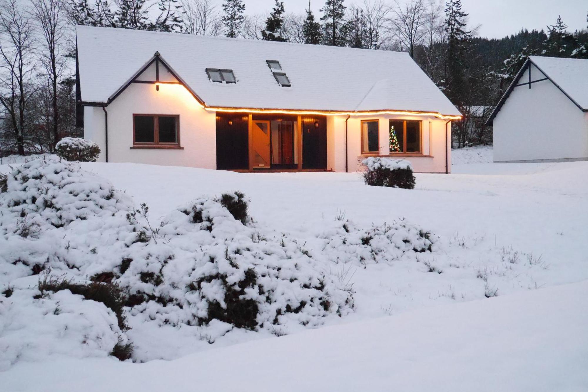 פורט ויליאם Glen Nevis Holidays חדר תמונה